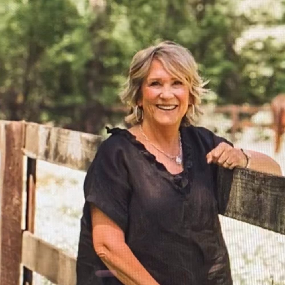 Meet your Posher, Tina